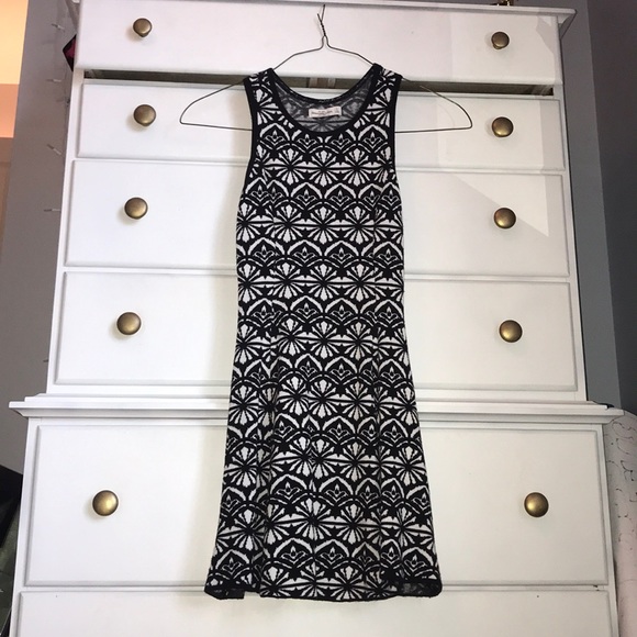 Abercrombie Blank & White Knit Dress - Picture 1 of 1